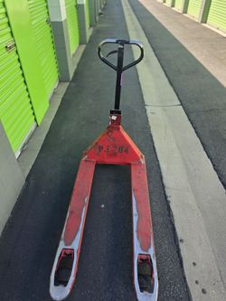 Raymond Pallet jack 5500lbs