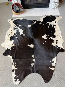 Premium Large Genuine Brazilian Cowhide Rug – 6'9" x 6'4" – Brand New