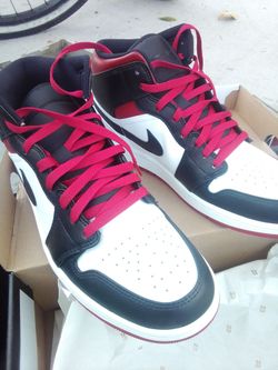 Air Jordan 1 mid red blk why.