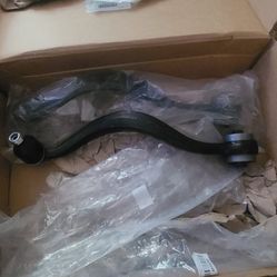 Lower Control Arms for 2011 Ford Fusion 