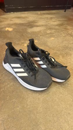 Adidas queststar ride size 10