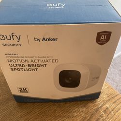 Eufy Security Camera/spotlight