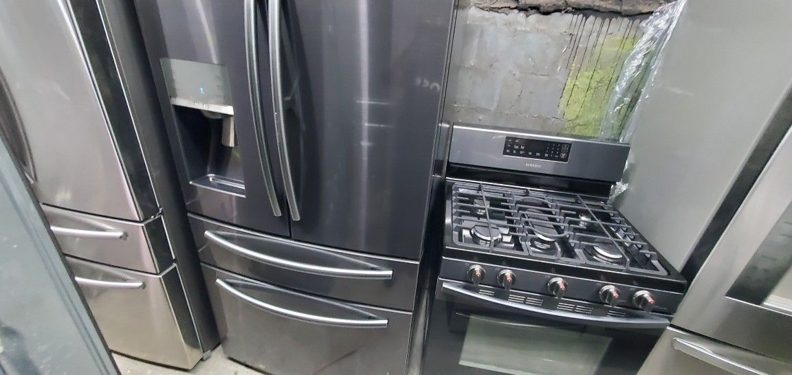 Samsung Fridge Indoor 36 Inches Counterdepth And Stove 5 Burner Black Stainless Warranty Ready To Deliver Convention Oven Stove ..$1500..both Item.