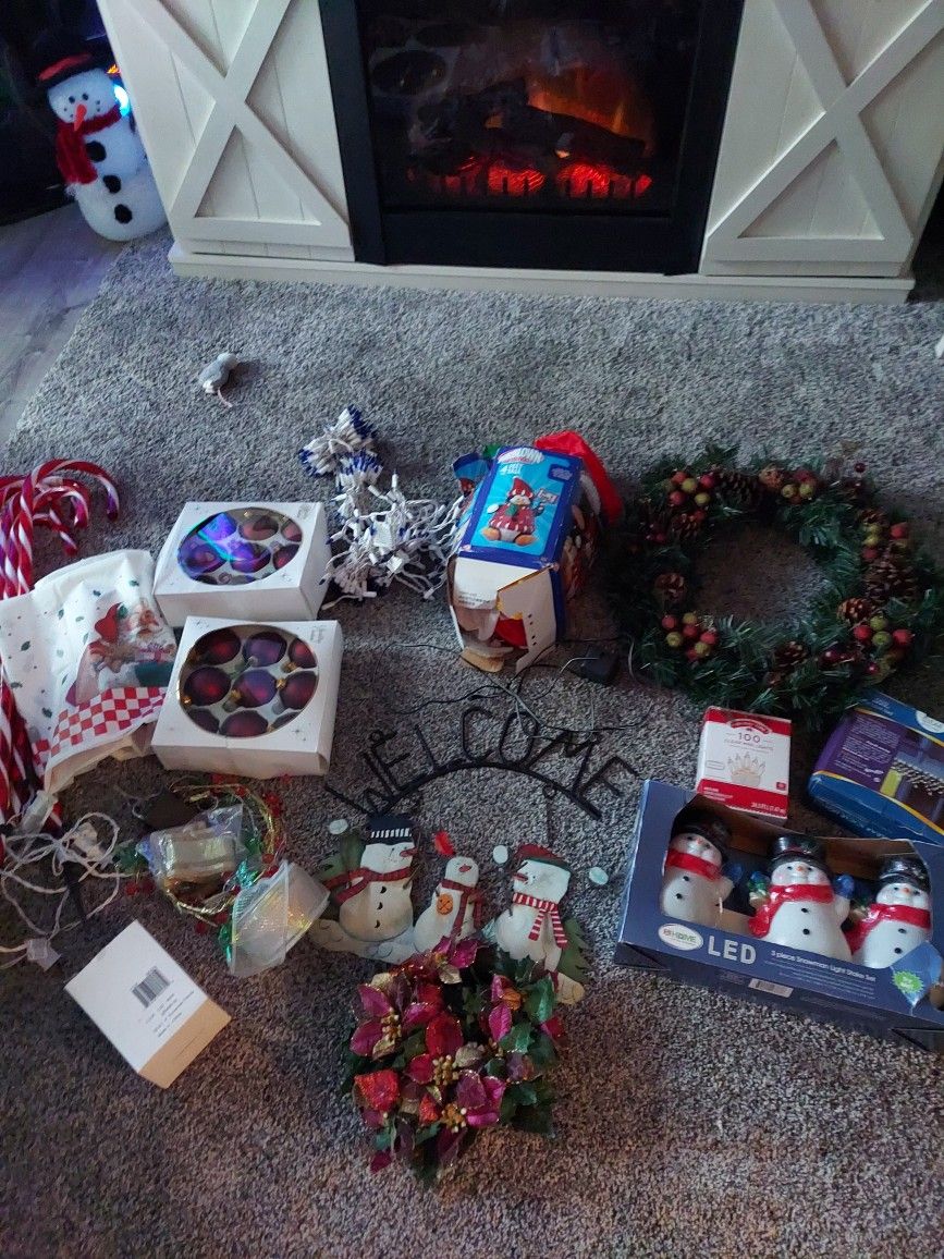 Lots Of Christmas Stuff