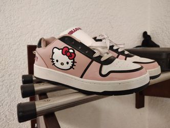 Hello Kitty Shoes