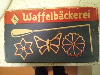 Vintage 1970s Waffelbäckerei Rosette Iron Set – Made in West Germany stamped