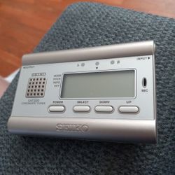Seiko Sat 500 Chromatic Tuner Like New.