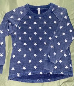 Woman Navy distressed pullover