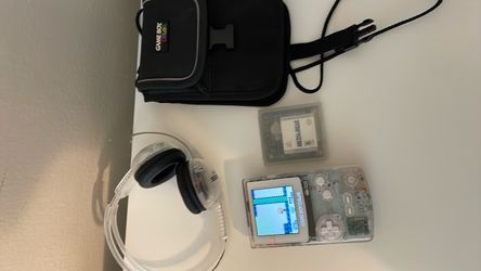Gameboy Color with metal Gear Solid (See Pics)
