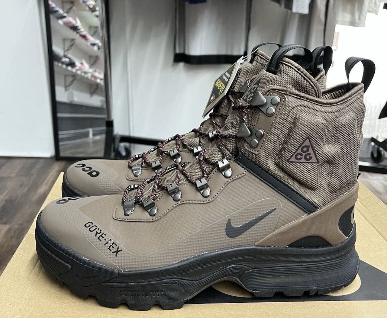 Nike ACG Hiking Boot 12 Men