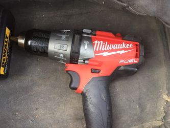 M18 fuel hammer drill