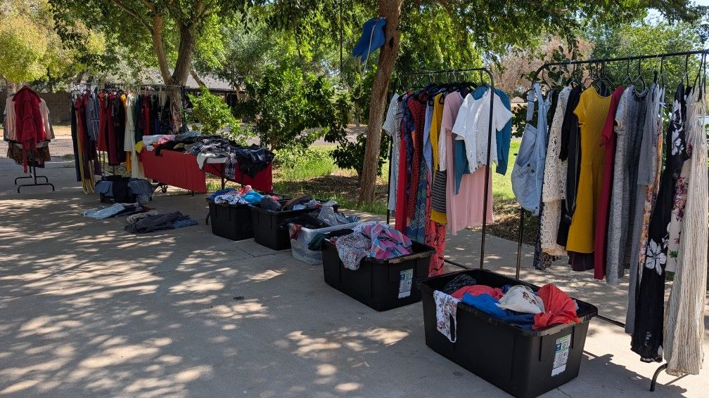 Clothes Lot! (Yard Sale)