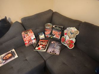 Hockey memorabilia set