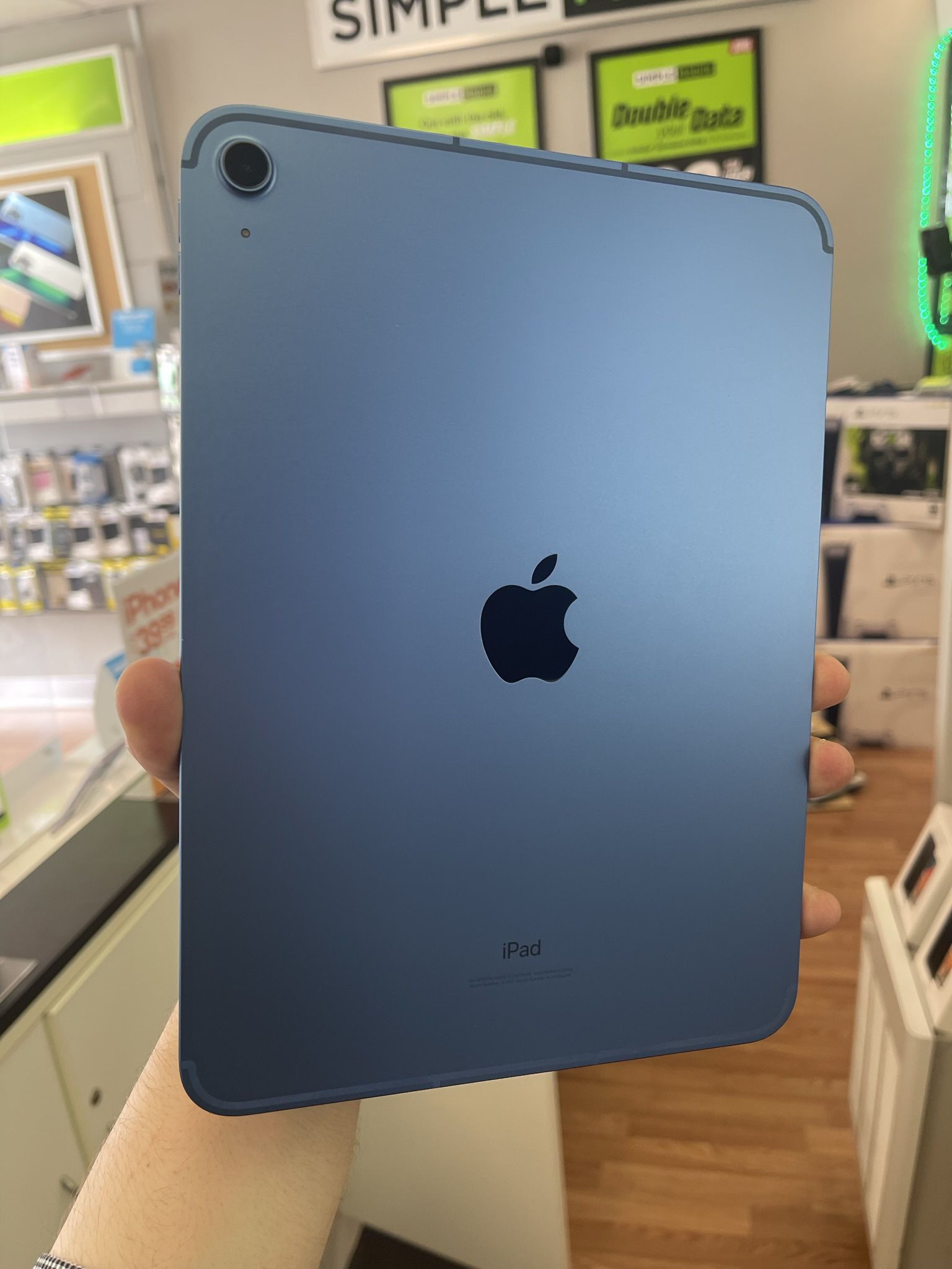 iPad 10th Generation Cellular 64GB Blue