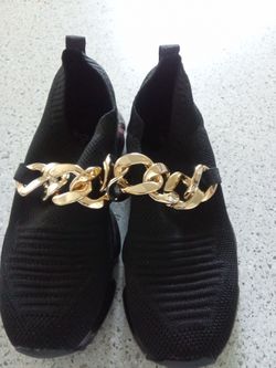 Woman's Shoes