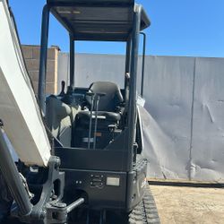 BOBCAT E35i