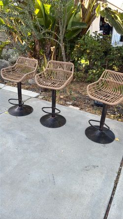 Set of 3 Rattan Swivel Bar Stools