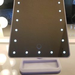 Beauty Creations Mirror 