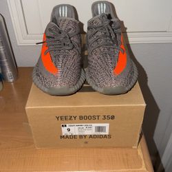 Yeezy Boost 350 V2 Size 9 