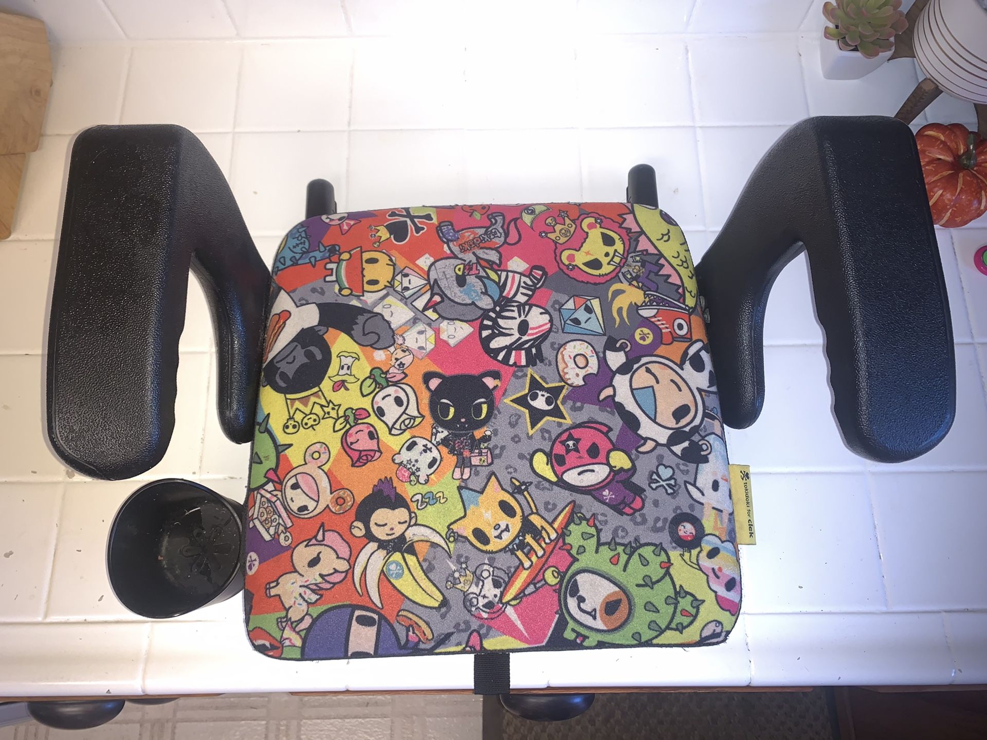 Special Edition Tokidoki Clek Olli portable booster car seat lightweight latching Chicco Peg Perego Britax