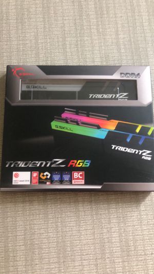 Photo G.Skill Trident Z RGB 16 GB (8x2) DDR4 Ram