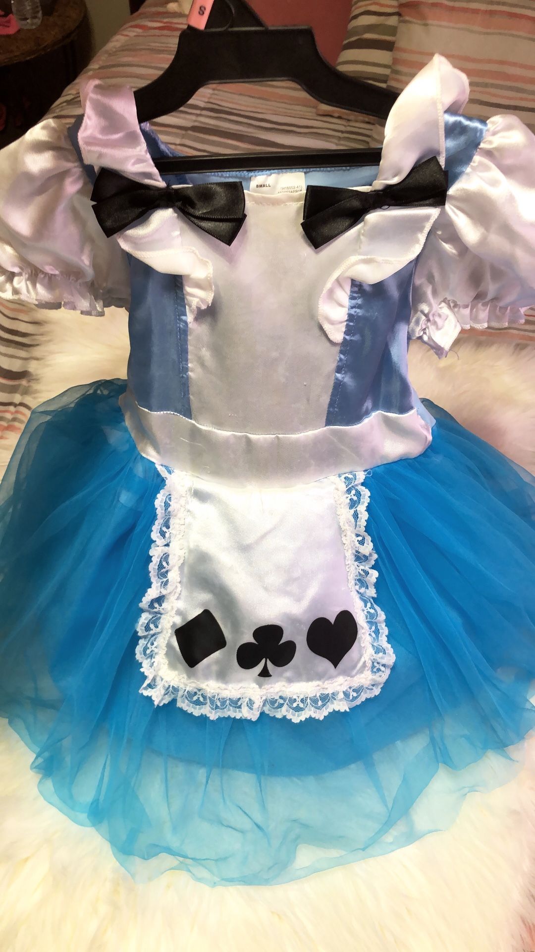 Costume
