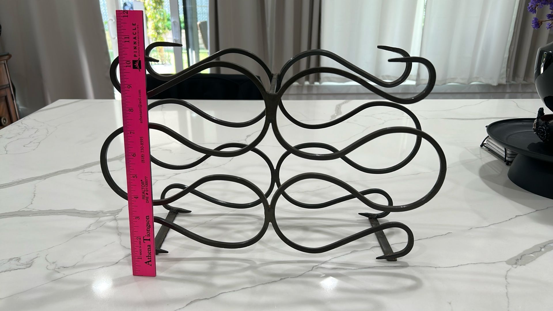 Wine rack six bottles