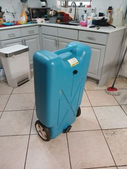 30 gallon water container