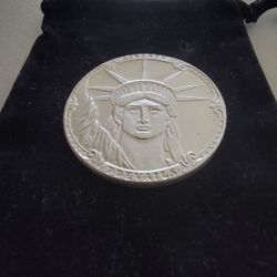 1986 Statue of Liberty Prevails Vintage Coin 1 Troy Oz .999 Fine Silver Round Coin