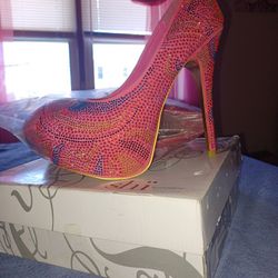 Pink heels from JOURNEY'S 