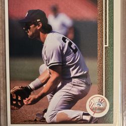 1989 Upper Deck Don Mattingly Baseball Card #200