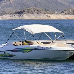 1997 Yamaha Exciter 220 Jet Boat