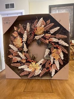 New Bee & Willow 22” Heather Porch Wreath