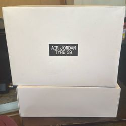 Air Jordan Type 39 Size 9.5 M