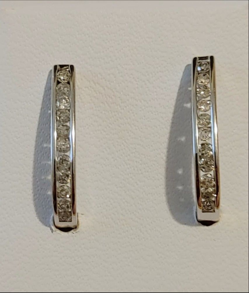 1 Carat Diamond Hoop Earrings
