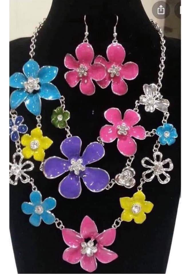 Necklace & Earrings Set