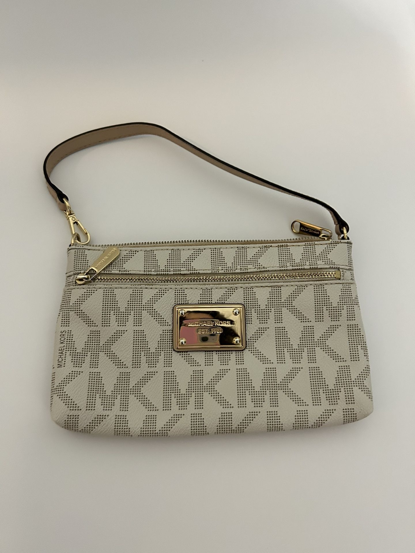 Michael Kors purse clutch