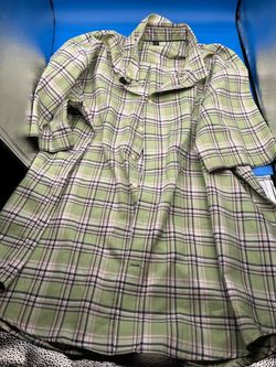 St. John’s Bay men’s 2XL tall green plaid shirt