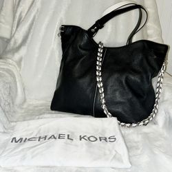 Michael Kors Black/White/Silver Downtown Astor