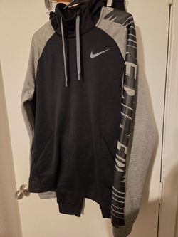 Nike dri fit hoodie (pullover)