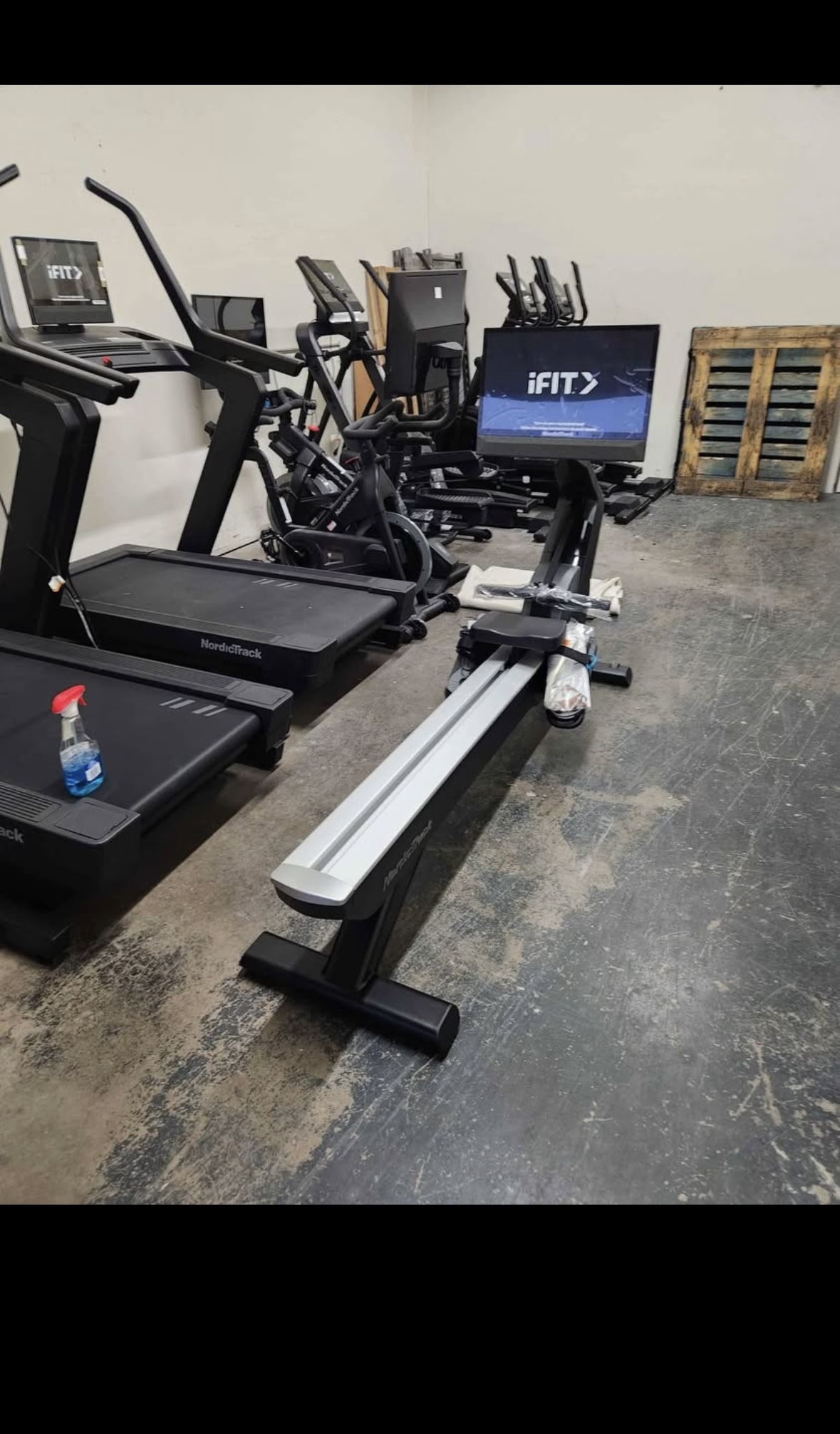 FULLERTON - Combo deal - Nordictrack X24 Bike + RW900 Rowing machine - 1800$ for both