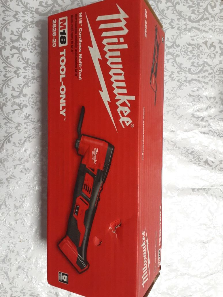 Milwaukee M18 Multi-Tool ~NEW~