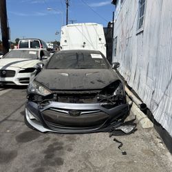 2014 Genesis Coupe 