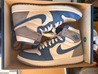 Air Jordan 1 Retro High OG Sneakers Size 9.5