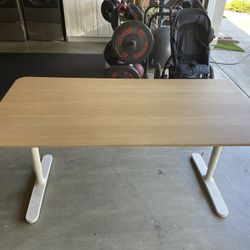 IKEA Bekant Desk