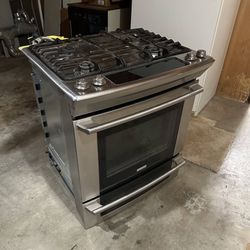 Electrolux 30" Slide-in Gas Range and Electric Oven