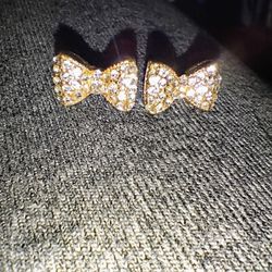Adorable Bow Earrings 