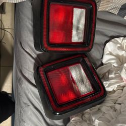 Jeep JL OEM Tail Lights
