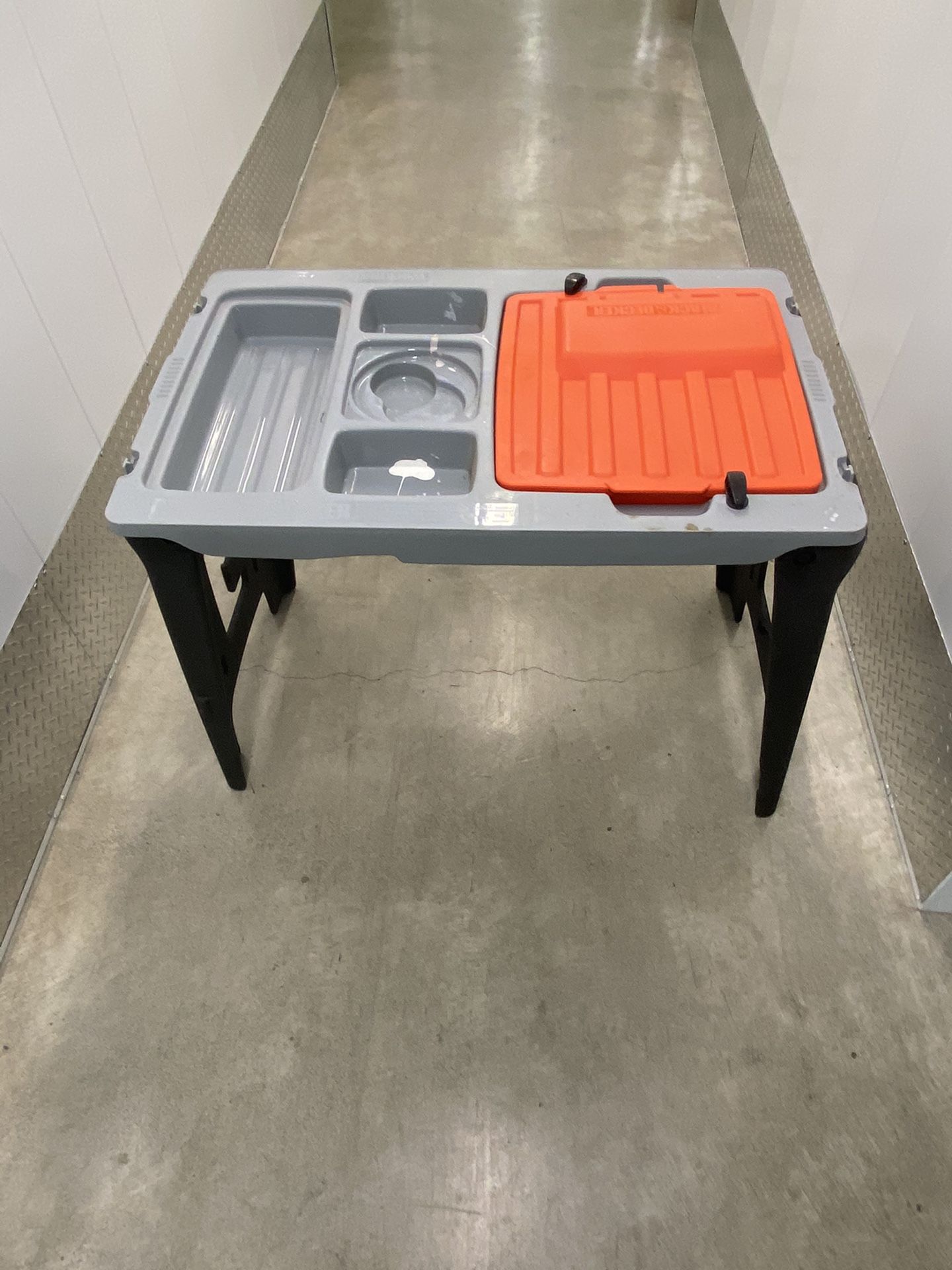 Black And Decker Folding Painting Table