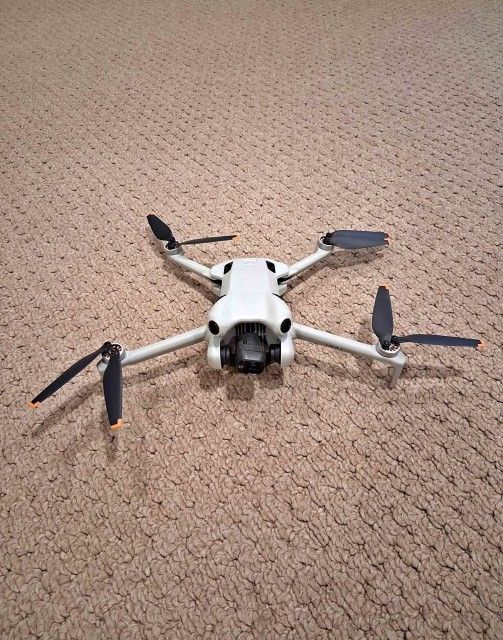 Dji mini 4 Pro Fly More Combo